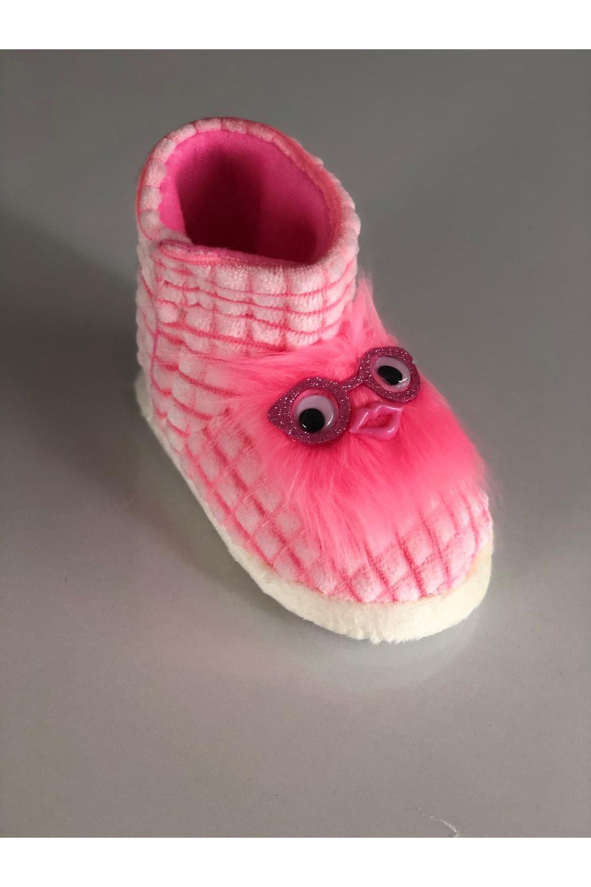 کفش ضدلغزش نوزاد کد.1025