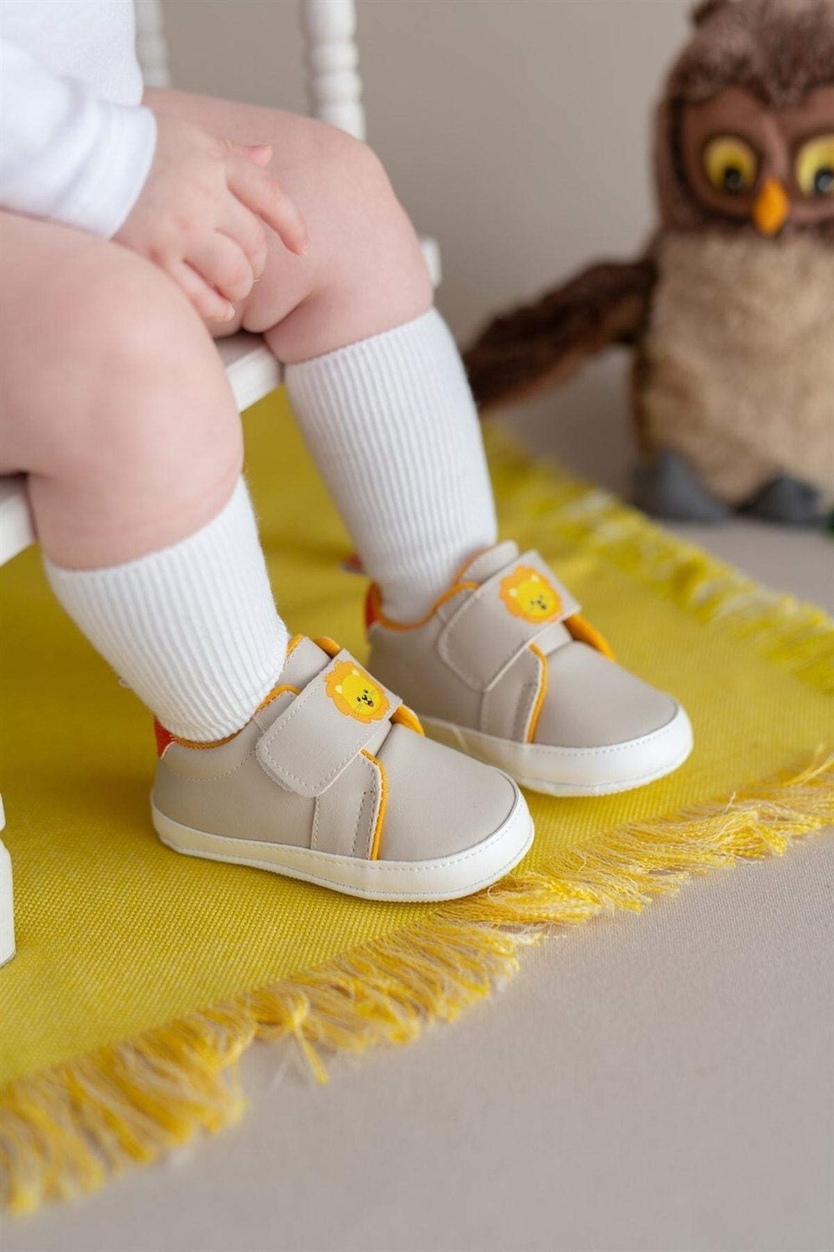 کفش نوزاد طرح شیر کد.1036