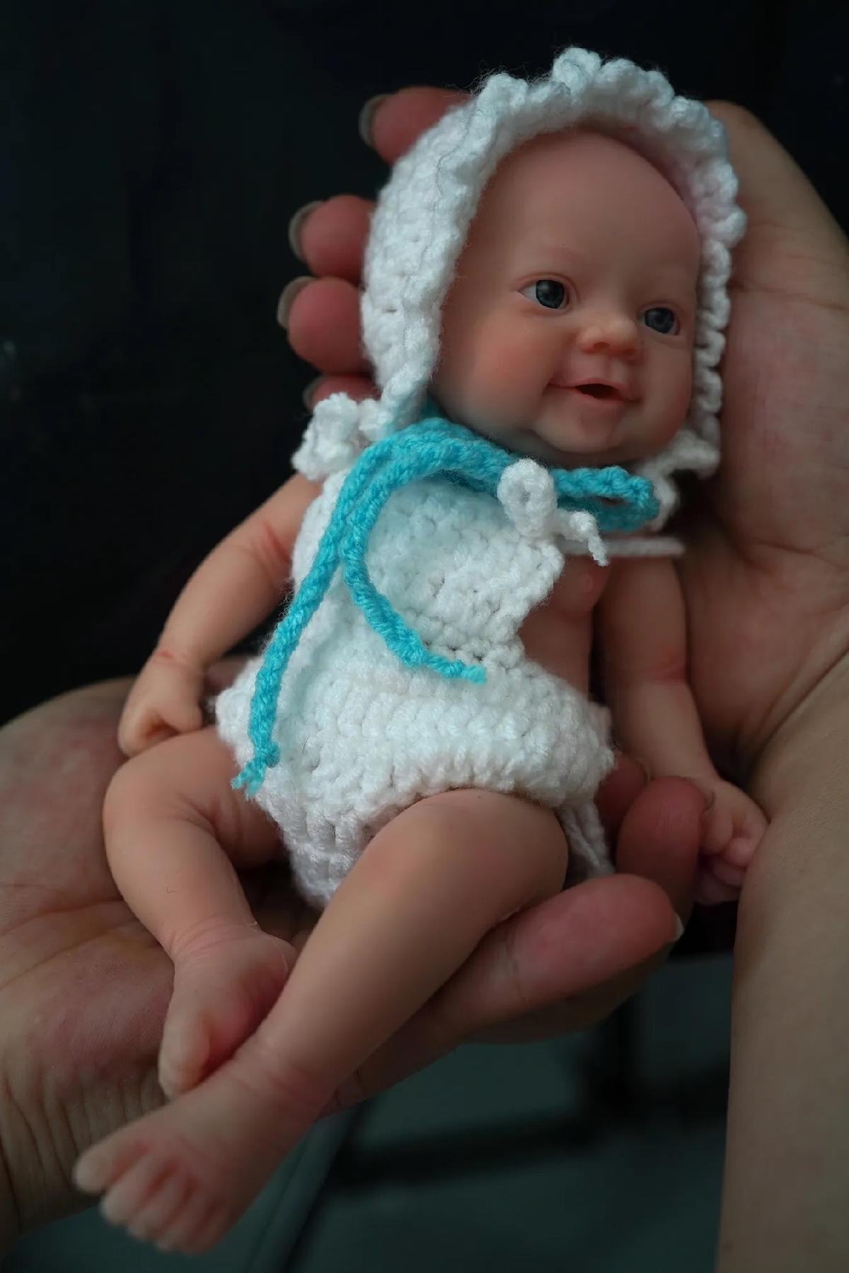 عروسک سیلیکونی نوزاد مینی 7 اینچی کد.1030