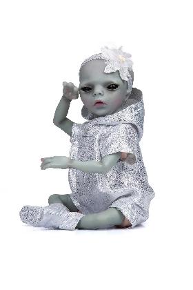 عروسک سیلیکونی نوزاد موجود فضایی کد.1028